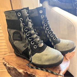 Sorel Wedge Lace up boots